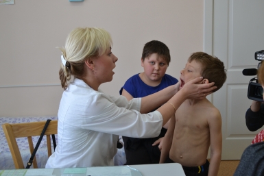Оптимизма и мужества желают медицинским работникам первые лица Смидовичского района ЕАО Администрация Смидовичского района ЕАО