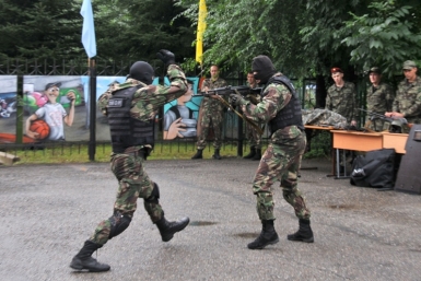 Взрывами и стрельбой открылся военно-спортивный лагерь &quotСпартанец&quot в Биробиджане Пресс-служба УМВД России по ЕАО