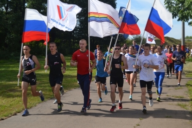 &quotФронтовая&quot пробежка и зарядка от чемпионов взбодрили биробиджанцев воскресным утром ИА ЕАОMedia