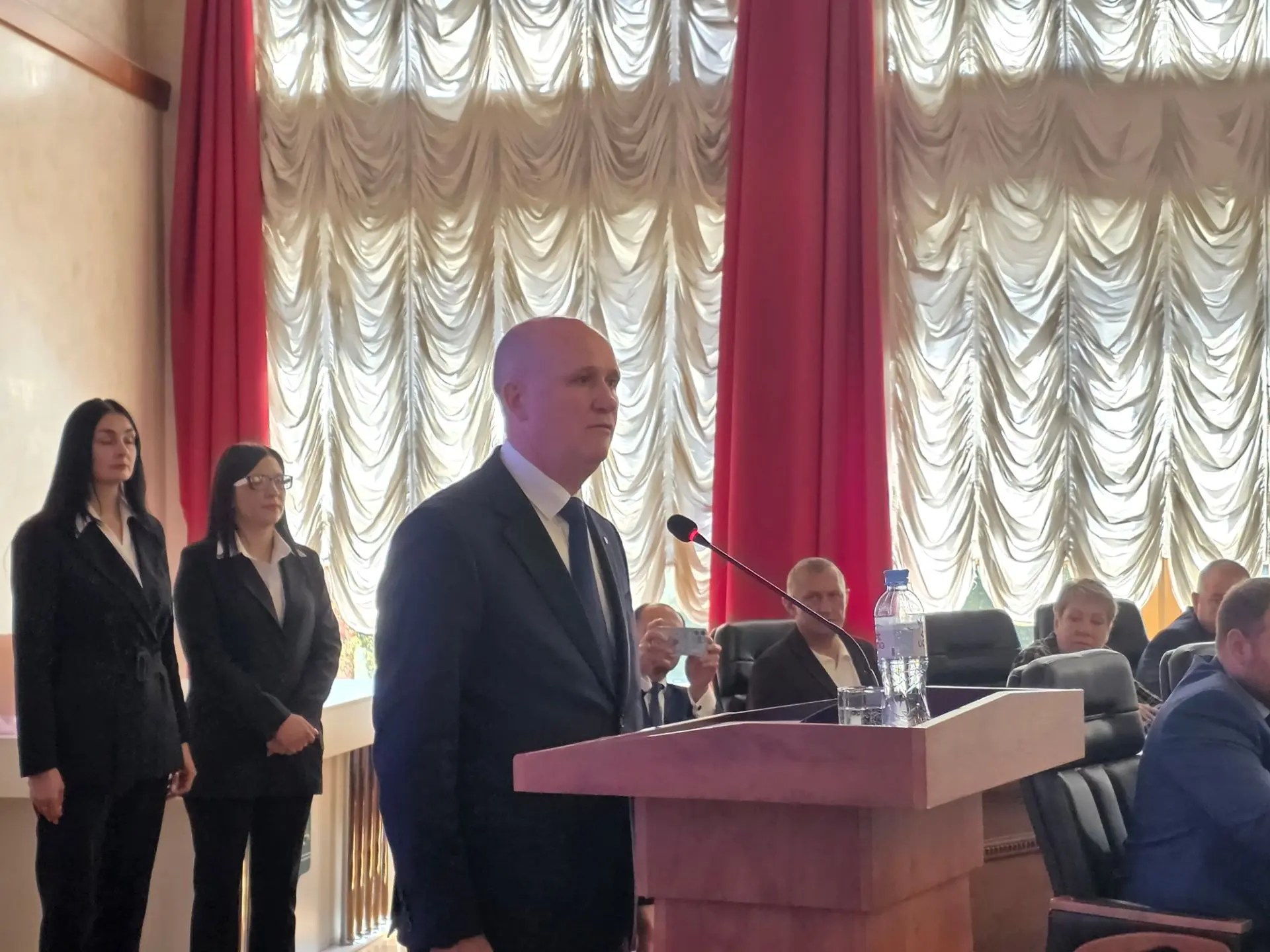Александр Добровольский единогласно избран председателем Заксобрания ЕАО